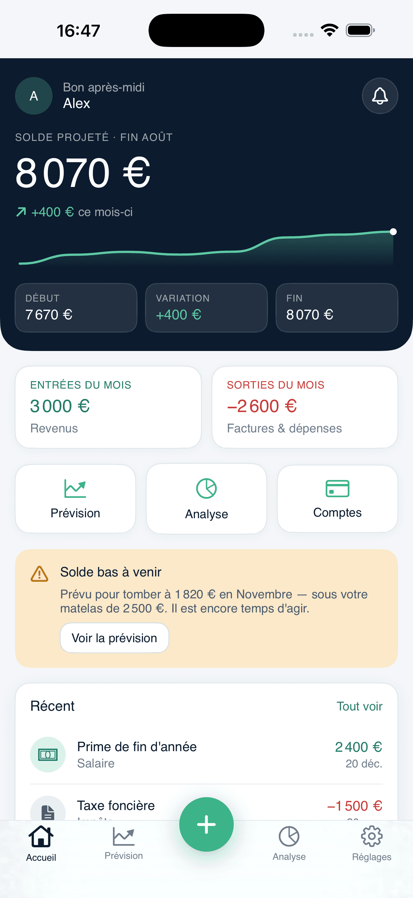 Écran d’accueil de CashVista : solde projeté et mouvements du mois.
